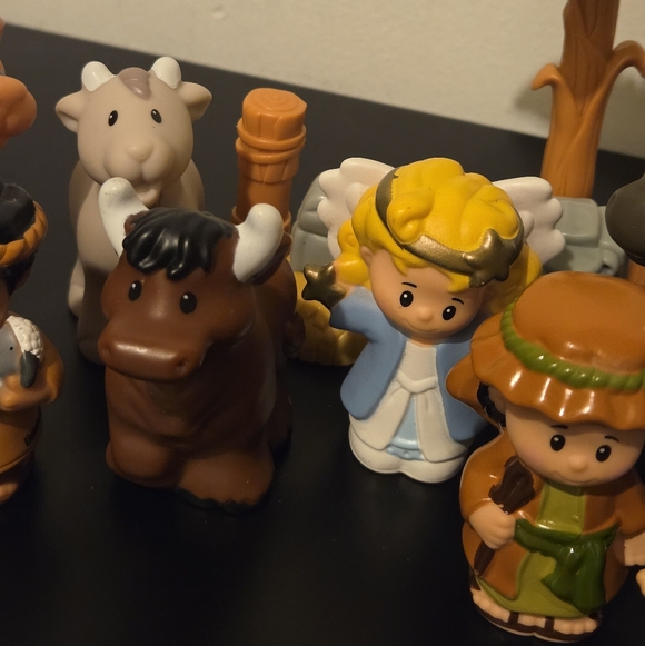 Little People Nativity Set 2019 Mary Joseph Three Wise Men Donkey Camel Shepard - Picture 3 of 12
